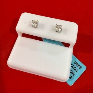 💎 Moissanite & Sterling Silver Stud Earrings - NEW